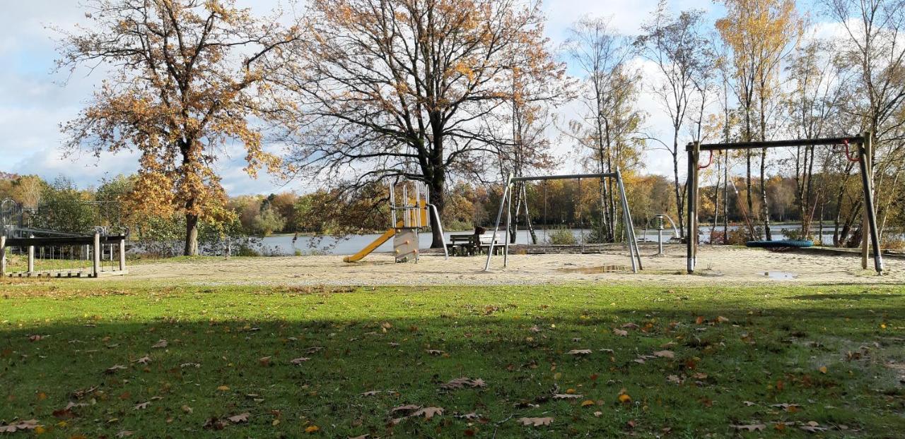 Zonnige Vrijstaande Bungalow In Prachtige Omgeving! Rekem Dış mekan fotoğraf