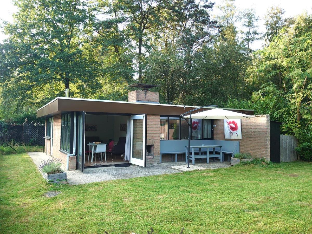 Zonnige Vrijstaande Bungalow In Prachtige Omgeving! Rekem Dış mekan fotoğraf